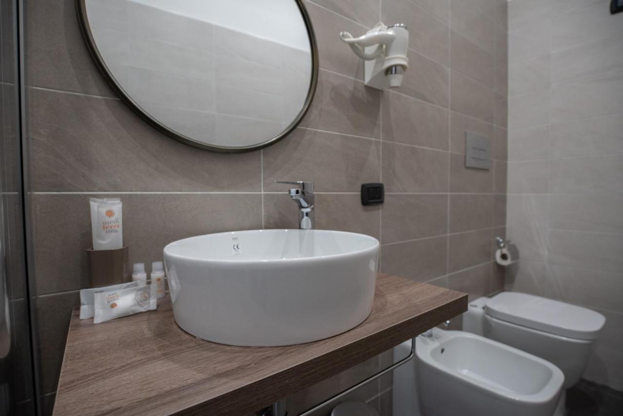 Doria Suites Napoli エクステリア 写真