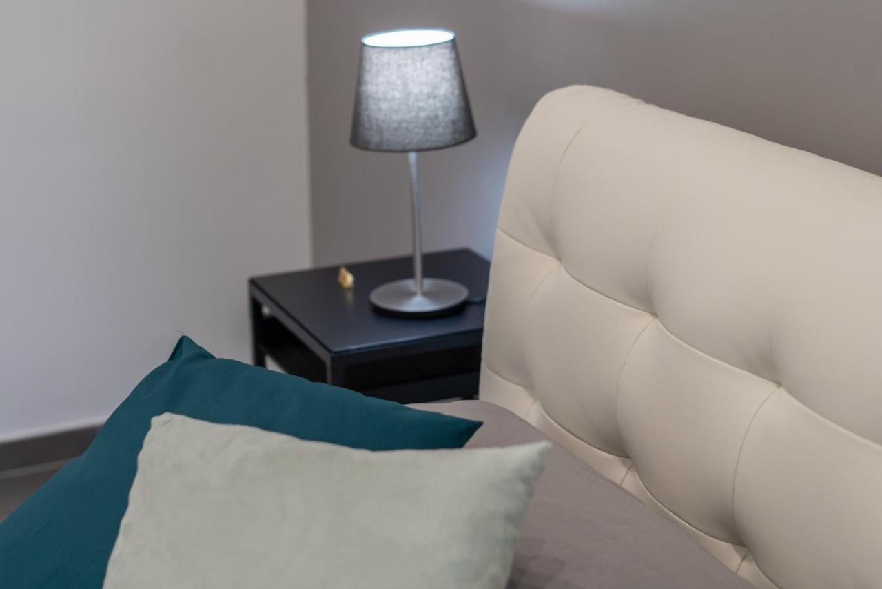 Doria Suites Napoli エクステリア 写真
