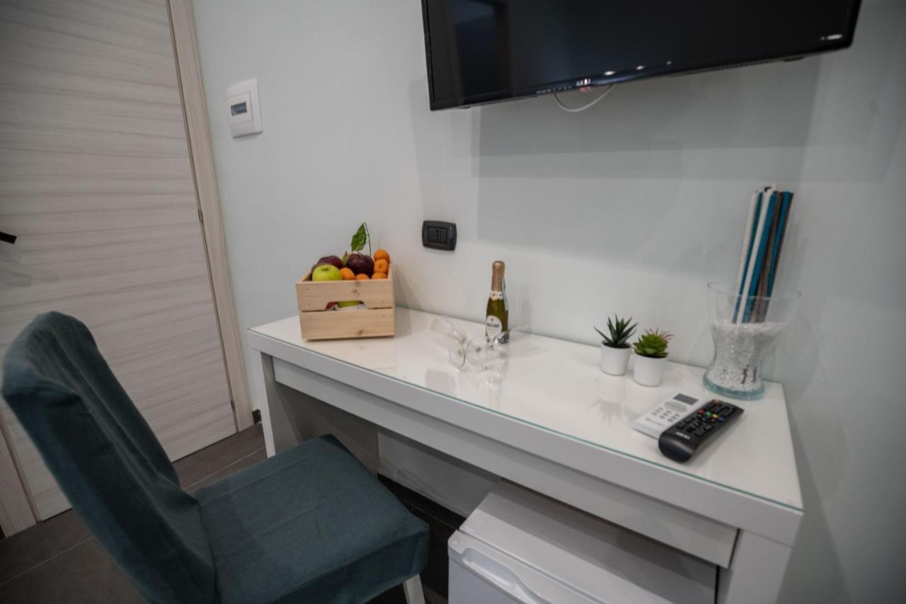 Doria Suites Napoli エクステリア 写真