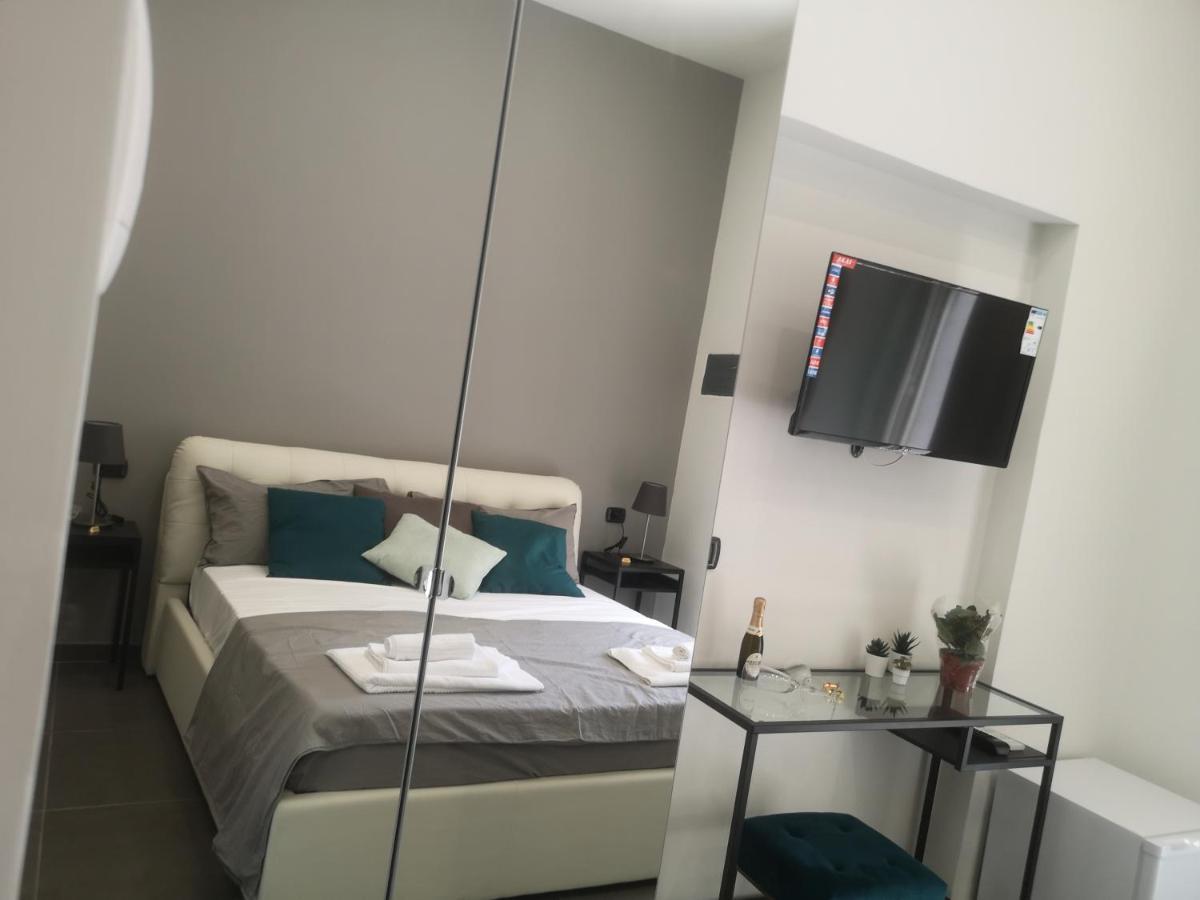 Doria Suites Napoli エクステリア 写真