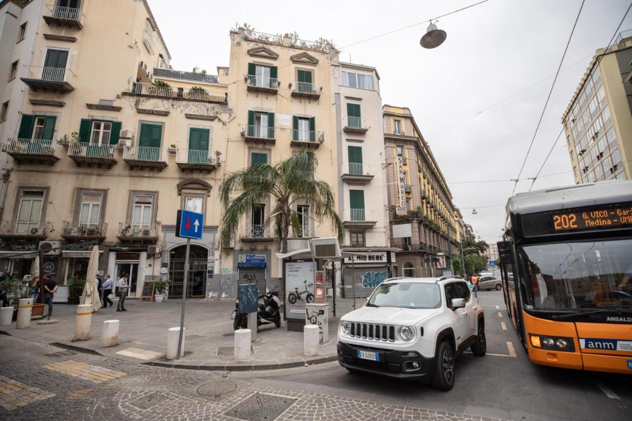 Doria Suites Napoli エクステリア 写真