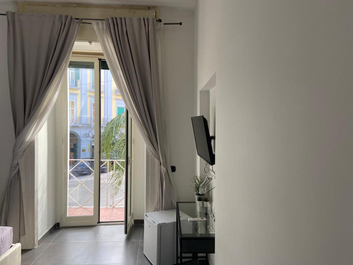 Doria Suites Napoli エクステリア 写真