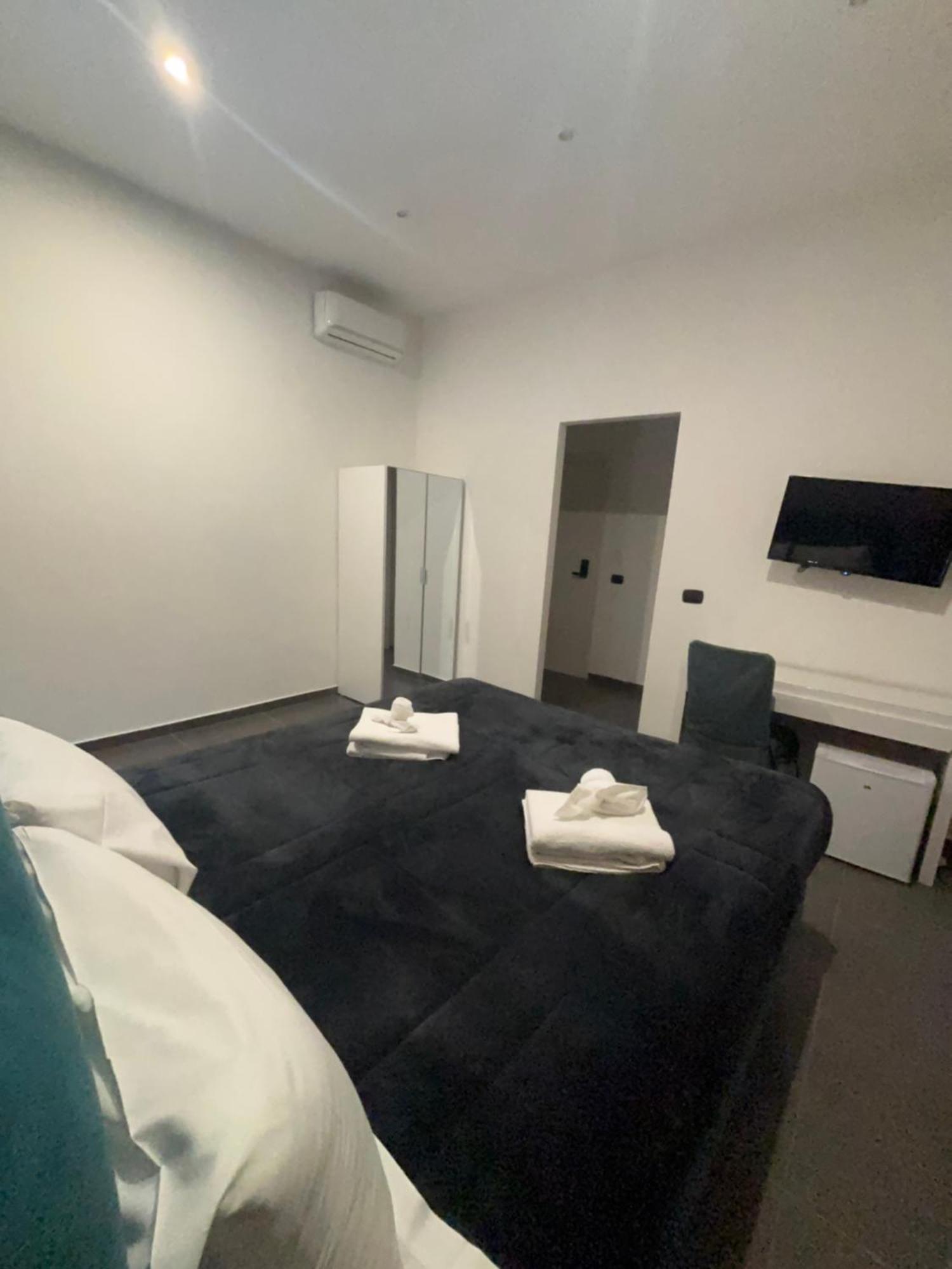 Doria Suites Napoli エクステリア 写真